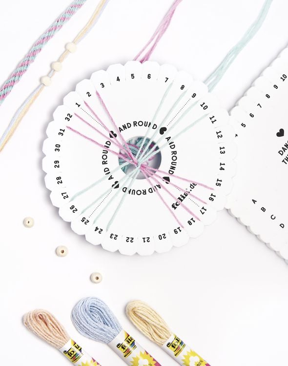 Produktbild: Kumihimo Bracelets PASTELL RAINBOW, 16-teilig