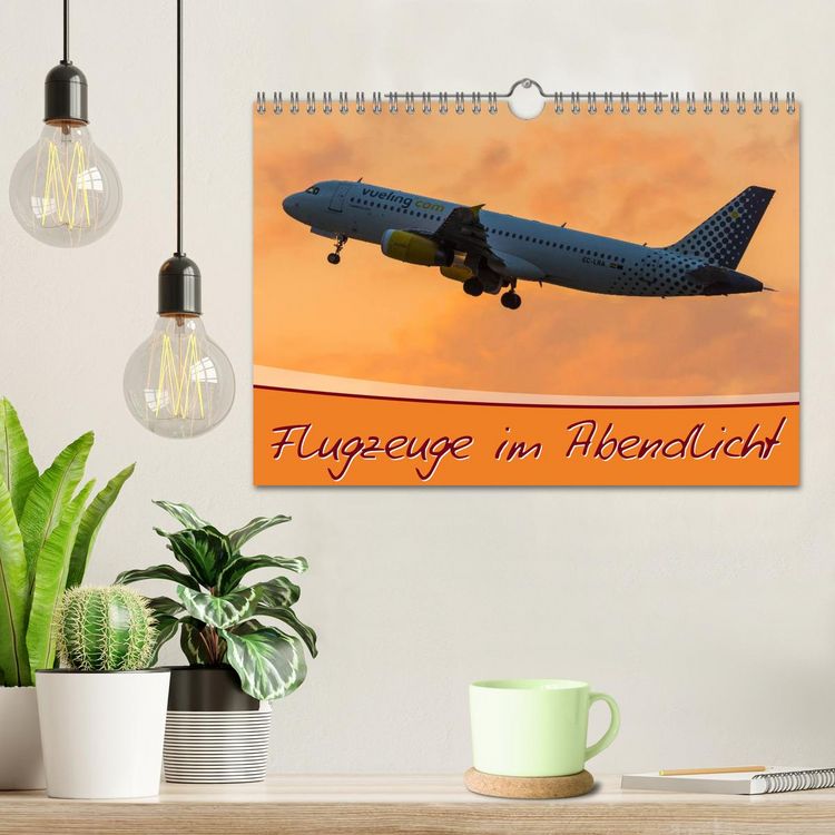 Produktbild: Flugzeuge im Abendlicht (Wandkalender 2026 DIN A4 quer), CALVENDO Monatskalender