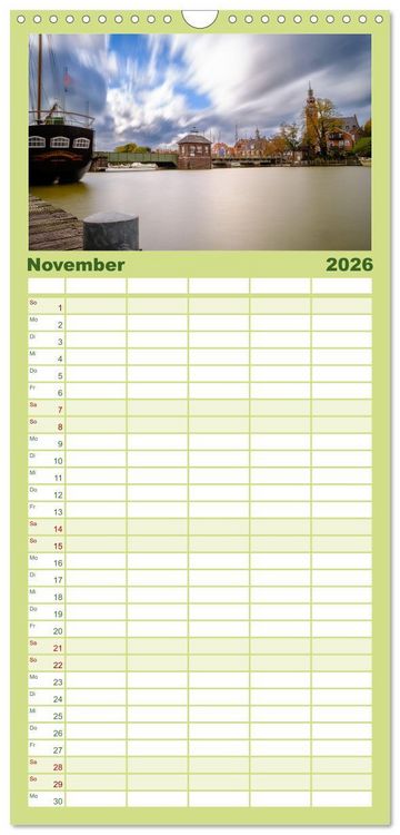 Produktbild: Familienplaner 2026 - Ein Blick auf Leer (Ostfriesland) mit 5 Spalten (Wandkalender, 21 x 45 cm) CALVENDO