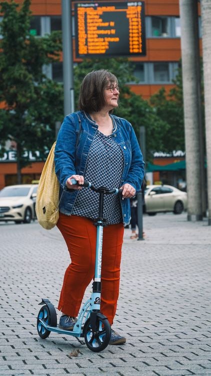 Produktbild: SIX DEGREES Alu Scooter 205 pastellblau