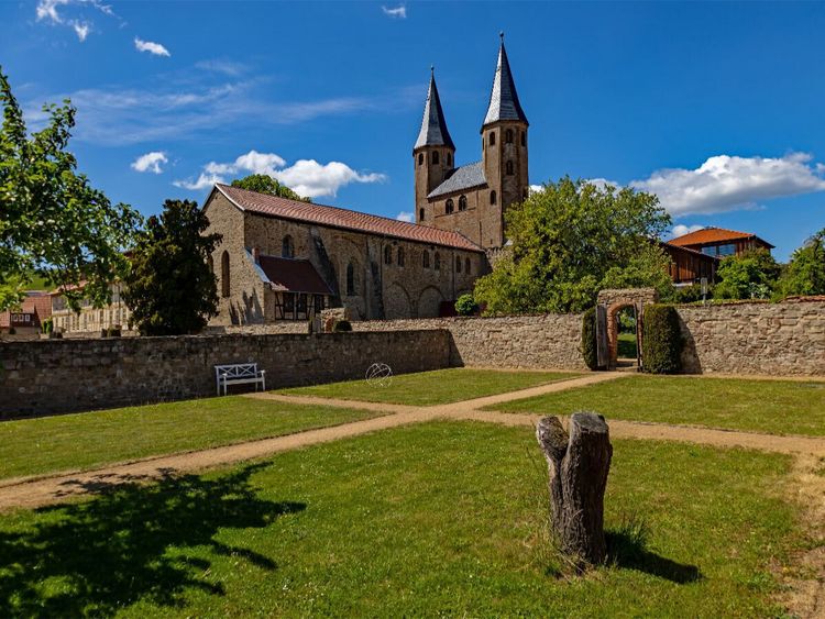 Produktbild: CALVENDO Puzzle Die Klosterkirche St. Vitus | 1000 Teile Lege-Gr&ouml;&szlig;e 64x48cm Foto-Puzzle f&uuml;r gl&uuml;ckliche Stunden