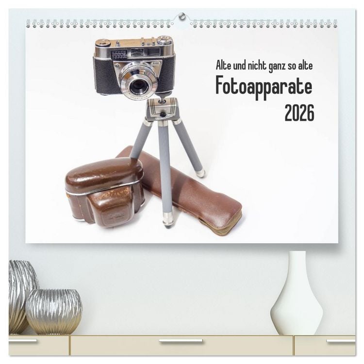 Produktbild: Alte und nicht ganz so alte Fotoapparate (hochwertiger Premium Wandkalender 2026 DIN A2 quer), Kunstdruck in Hochglanz