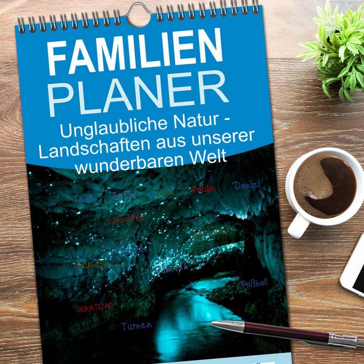 Produktbild: Familienplaner 2026 - Unglaubliche Natur - Landschaften aus unserer wunderbaren Welt mit 5 Spalten (Wandkalender, 21 x 45 cm) CALVENDO