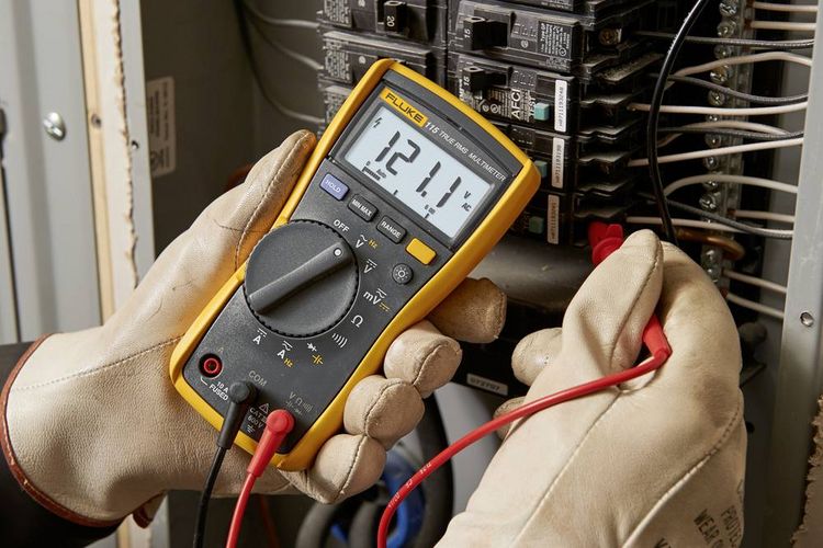 Produktbild: Fluke FLK115/TLK-225-1 Hand-Multimeter digital CAT III 600V Anzeige (Counts): 6000