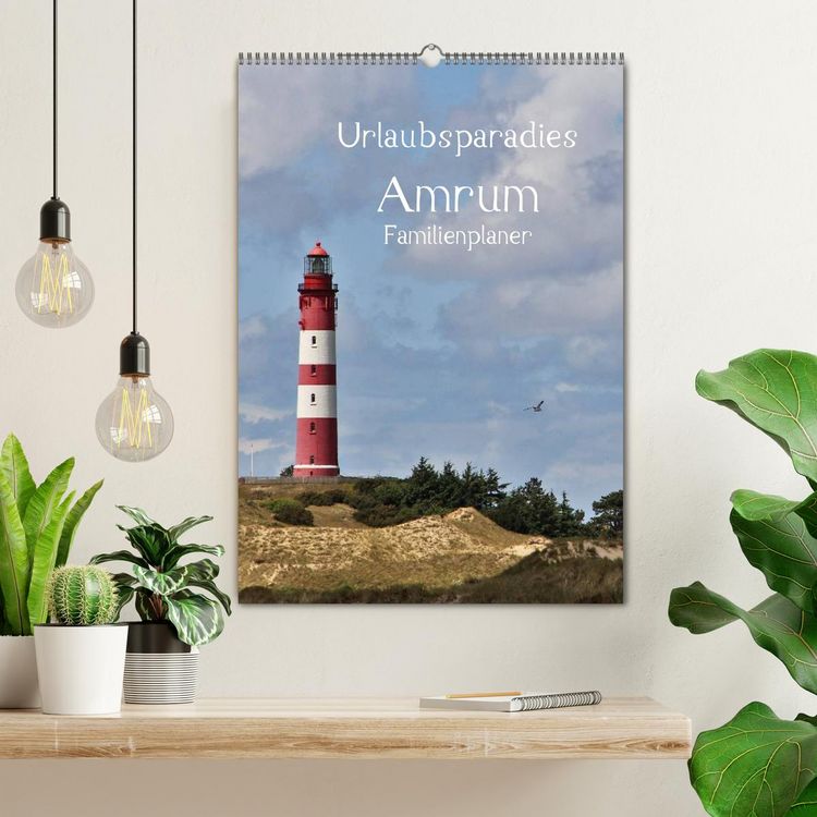 Produktbild: Urlaubsparadies Amrum / Familienplaner (Wandkalender 2026 DIN A2 hoch), CALVENDO Monatskalender