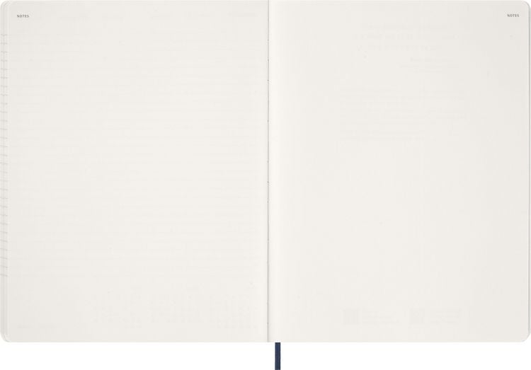 Produktbild: Moleskine 15 Monate Essential Wochenkalender 2026/2027, 1 Wo = 2 Seiten, vertikal, XXL, fester Einband, Saphirblau