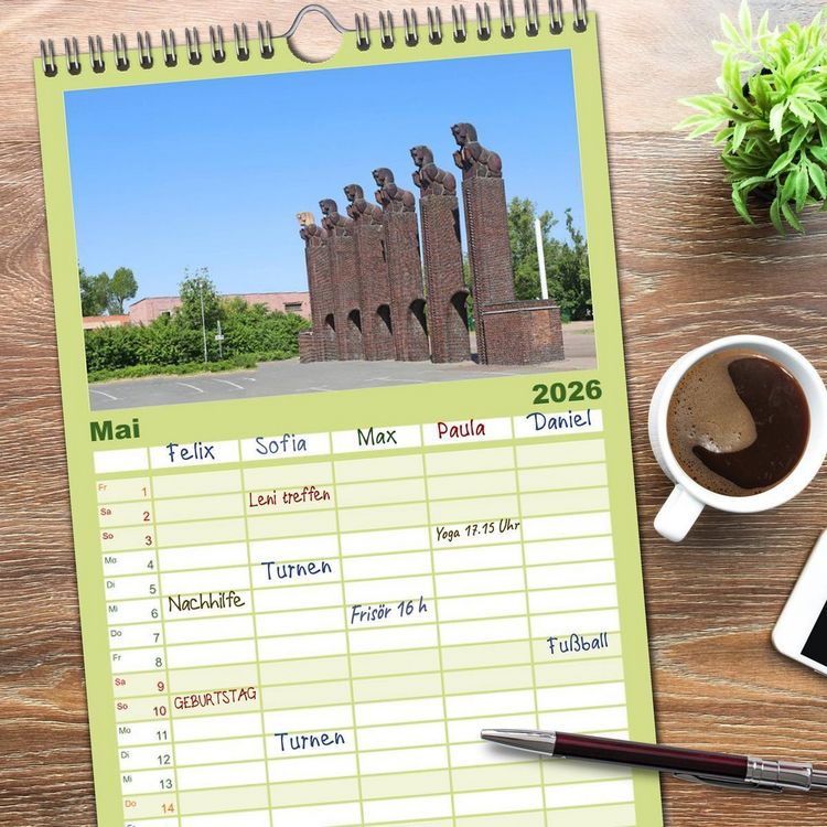 Produktbild: Familienplaner 2026 - Magdeburger Ansichten mit 5 Spalten (Wandkalender, 21 x 45 cm) CALVENDO