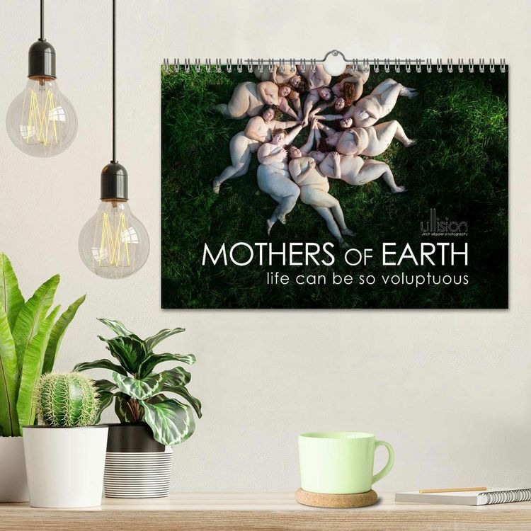 Produktbild: Mothers of earth- life can be so voluptuous (Wall Calendar 2026 DIN A4 landscape), CALVENDO 12 Month Wall Calendar