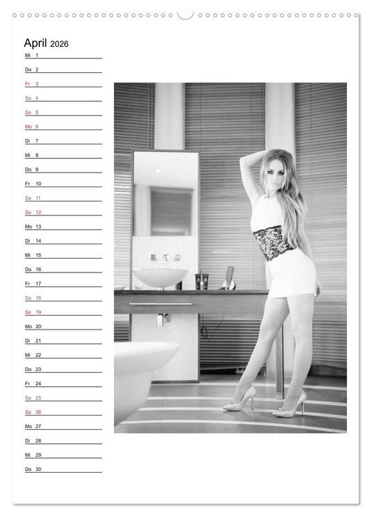 Produktbild: Mode in schwarz und wei&szlig; (Wandkalender 2026 DIN A2 hoch), CALVENDO Monatskalender