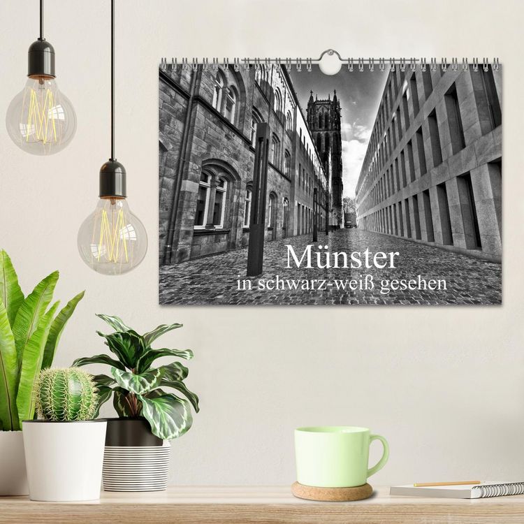 Produktbild: M&uuml;nster in schwarz-wei&szlig; gesehen (Wandkalender 2026 DIN A4 quer), CALVENDO Monatskalender