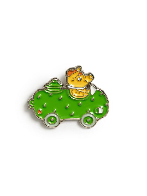 Produktbild: Richard Scarry: Pickle Car Enamel Pin