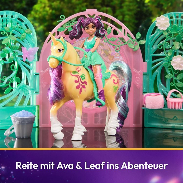 Produktbild: UCA Small Doll Ava & Leaf Stall Spielset