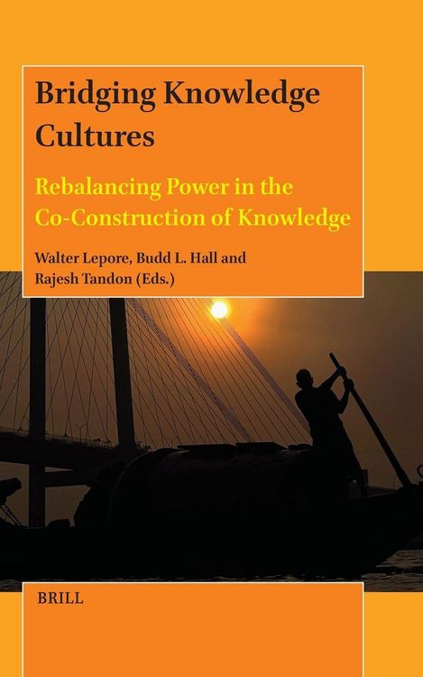 Produktbild: Bridging Knowledge Cultures