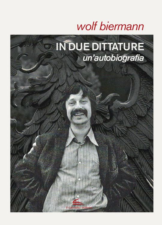 Produktbild: In due dittature. Un'autobiografia