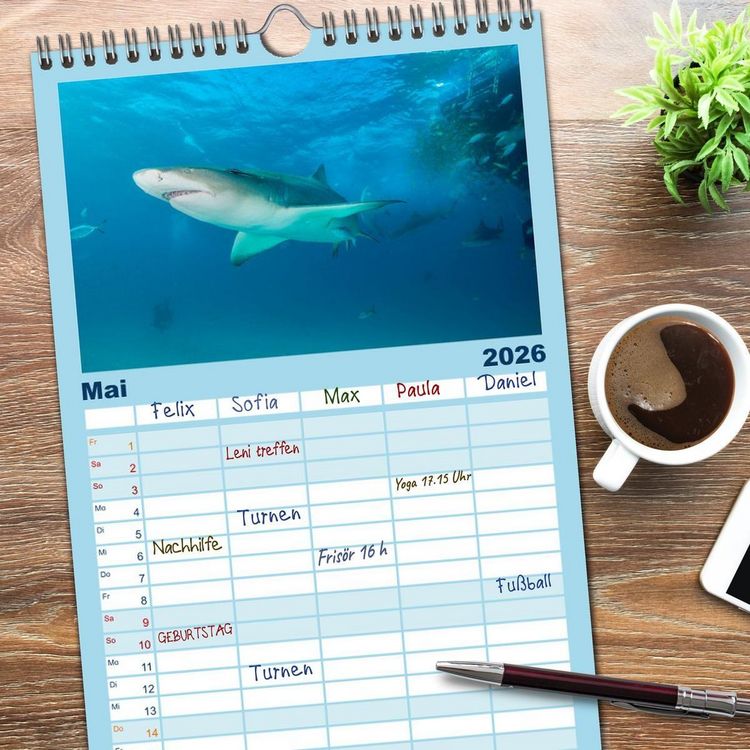 Produktbild: Familienplaner 2026 - Haie - Vorsicht gef&auml;hrlich! mit 5 Spalten (Wandkalender, 21 x 45 cm) CALVENDO