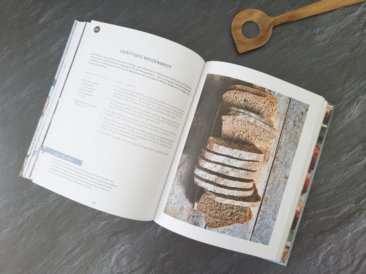 Produktbild: Zimtschnecke und Dinkelbrot