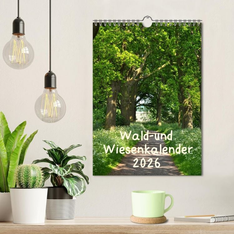 Produktbild: Wald- und Wiesenkalender 2026 Planer (Wandkalender 2026 DIN A4 hoch), CALVENDO Monatskalender