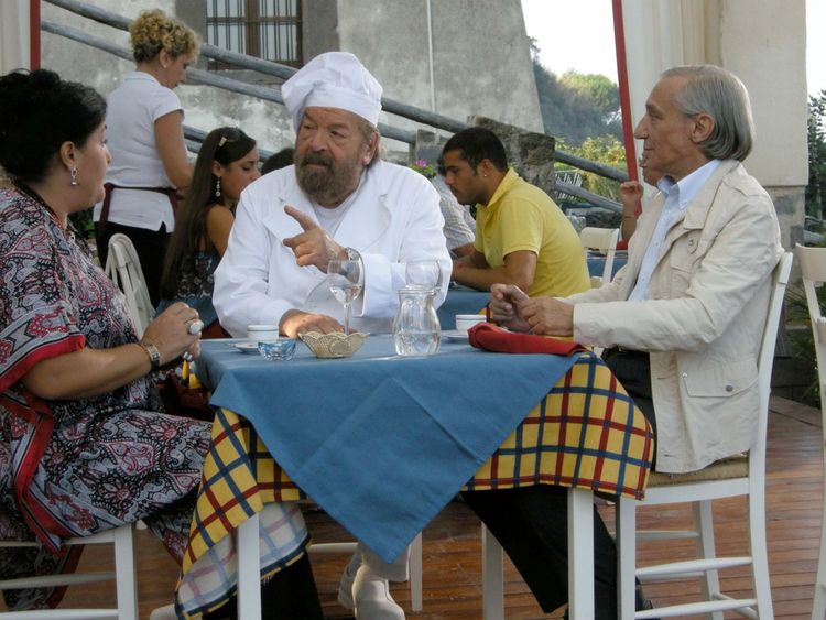 Bud Spencer – Ein Koch für alle Fälle - Die komplette Serie (Alle 12 Folgen) (Fernsehjuwelen) [4 DVDs]