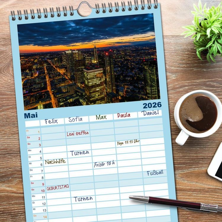 Produktbild: Familienplaner 2026 - Frankfurt am Main - at night mit 5 Spalten (Wandkalender, 21 x 45 cm) CALVENDO