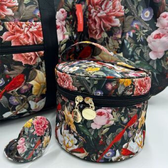 Produktbild: Easy Bag Cosmetic Bag Red Birdies