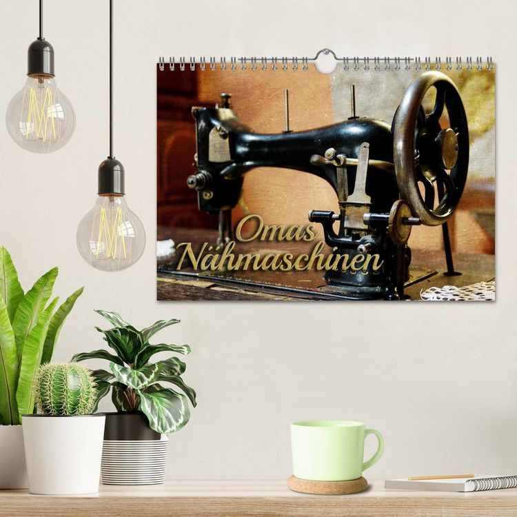 Produktbild: Omas N&auml;hmaschinen (Wandkalender 2026 DIN A4 quer), CALVENDO Monatskalender
