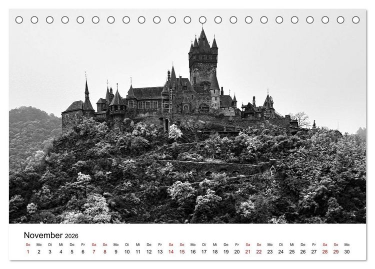 Produktbild: Burgen in schwarzwei&szlig; - Wie aus alten Zeiten (Tischkalender 2026 DIN A5 quer), CALVENDO Monatskalender