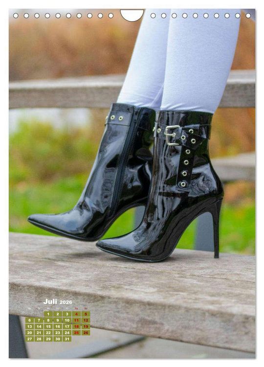 Produktbild: Stiefel und High Heels im Herbst (Wandkalender 2026 DIN A4 hoch), CALVENDO Monatskalender