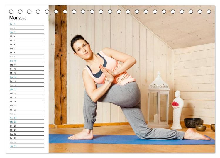 Produktbild: Yoga - ganz einfach zuhause (Tischkalender 2026 DIN A5 quer), CALVENDO Monatskalender