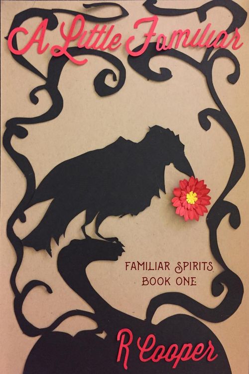 Produktbild: A Little Familiar (Familiar Spirits, #1)