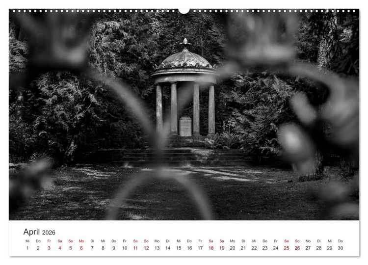 Produktbild: Wachgek&uuml;sst - Vom Zauber der Vergangenheit - S&uuml;dwestkirchhof Stahnsdorf (Wandkalender 2026 DIN A2 quer), CALVENDO Monatskalender