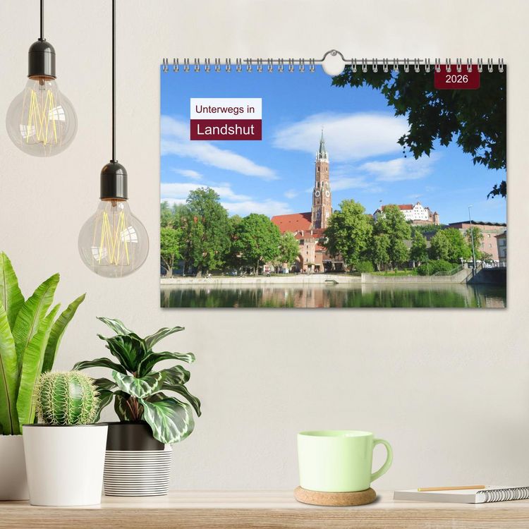 Produktbild: Unterwegs in Landshut (Wandkalender 2026 DIN A4 quer), CALVENDO Monatskalender