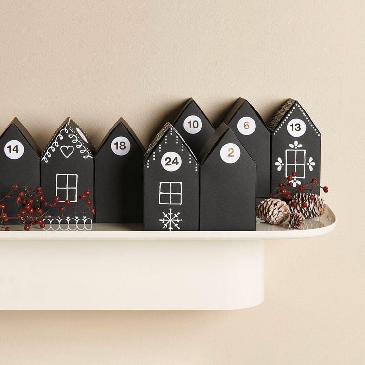 Produktbild: Adventskalender Papph&auml;user, 24 Stk., 15x7,5x7,5cm, MIX