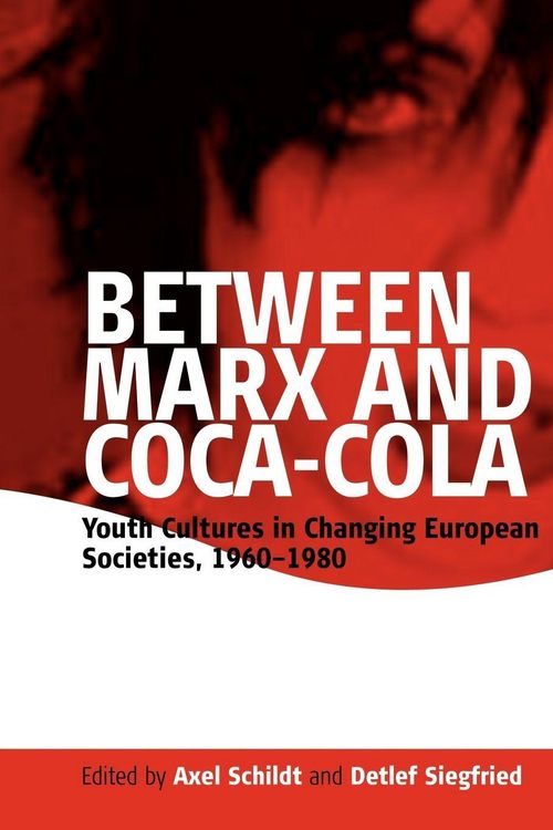 Produktbild: Between Marx and Coca-Cola