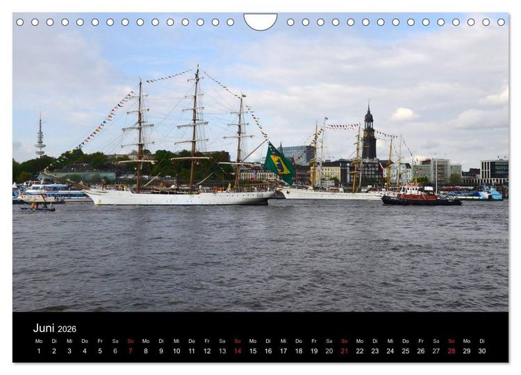 Produktbild: Auslaufparade des Hamburger Hafengeburtstages (Wandkalender 2026 DIN A4 quer), CALVENDO Monatskalender