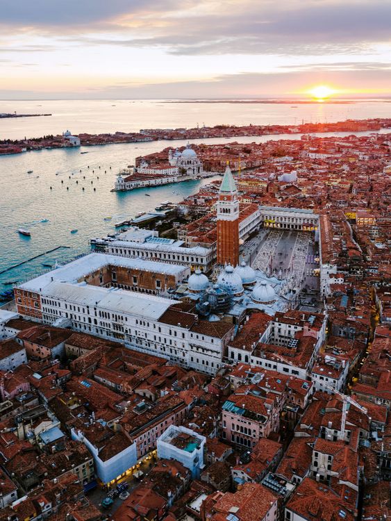 Produktbild: CALVENDO Puzzle Sestrier San Marco bei Sonnenuntergang | 1000 Teile Lege-Gr&ouml;&szlig;e 64x48cm Foto-Puzzle f&uuml;r gl&uuml;ckliche Stunden