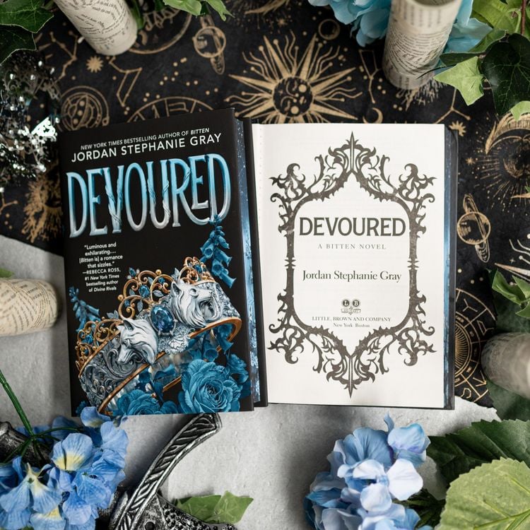 Produktbild: Devoured (Deluxe Limited Edition)