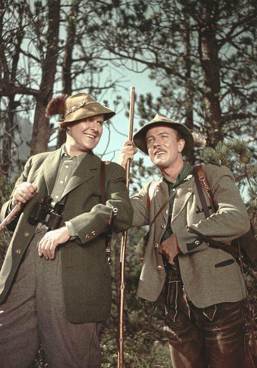 Produktbild: Ludwig Ganghofer Komplettbox (u.a. Schloss Hubertus / Der J&auml;ger von Fall / Das Schweigen im Walde / Der Edelwei&szlig;k&ouml;nig / Waldrausch / Gewitter im Mai / Der Ochsenkrieg / Der Mann im Salz) [32 DVDs]