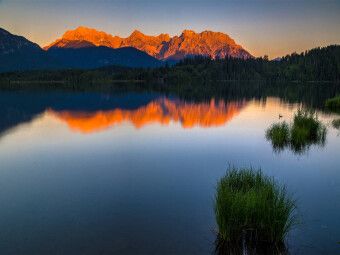 Produktbild: CALVENDO Puzzle Alpengl&uuml;hen am Karwendel | 1000 Teile Lege-Gr&ouml;&szlig;e 64 &times; 48 cm Foto-Puzzle f&uuml;r gl&uuml;ckliche Stunden