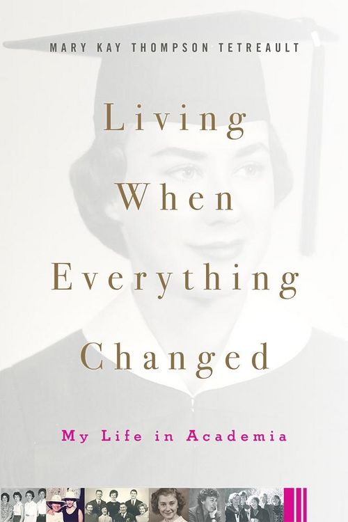 Produktbild: Living When Everything Changed