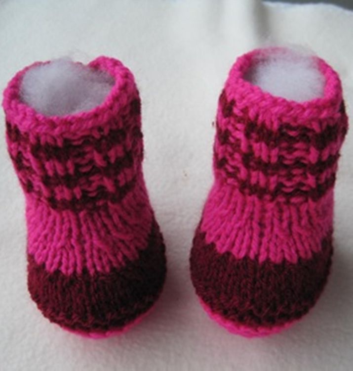 Produktbild: EBook Strickanleitung Babyschuhe ohne Nadelspiel- tragbar 0-6 Monate