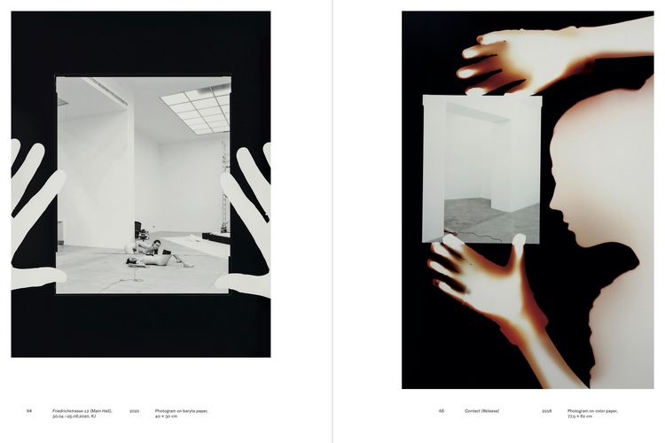 Produktbild: First Monographs