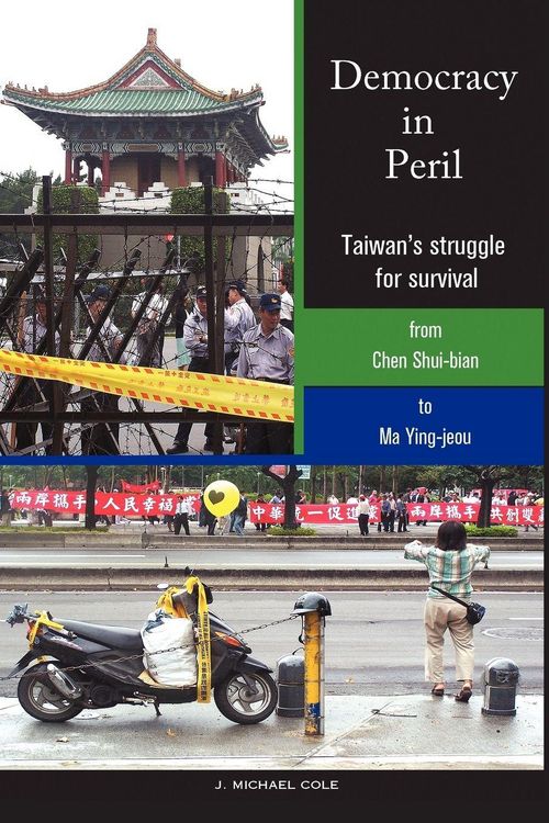 Produktbild: Democracy in Peril