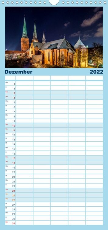 Produktbild: Familienplaner Ansichten der L&uuml;becker Altstadtinsel (Wandkalender 2022 , 21 cm x 45 cm, hoch)