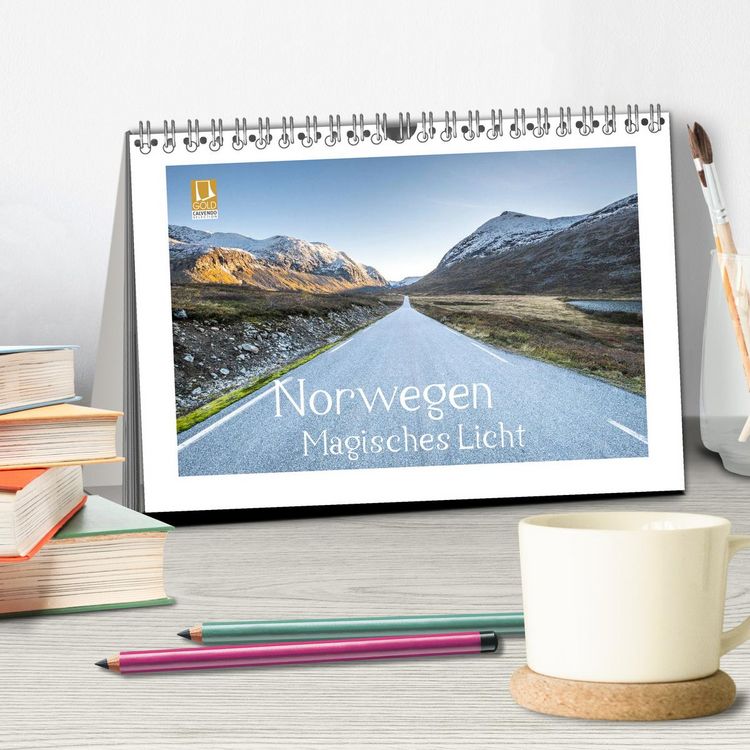 Produktbild: Norwegen Magisches Licht (Tischkalender 2026 DIN A5 quer), CALVENDO Monatskalender