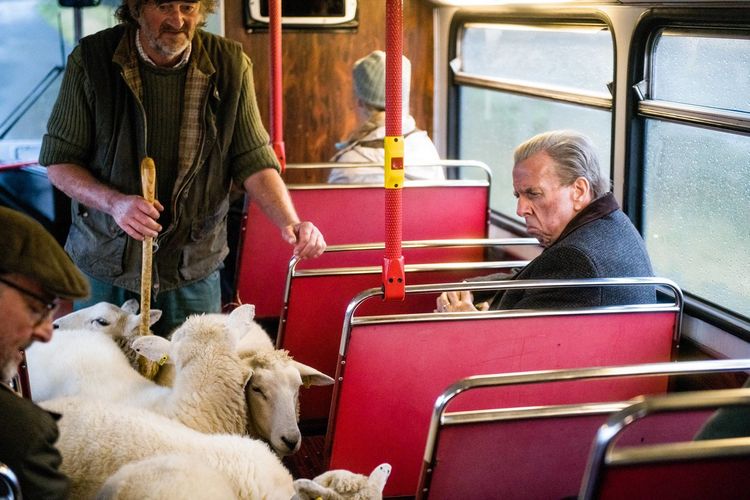 Produktbild: Der Engl&auml;nder, der in den Bus stieg und bis ans Ende der Welt fuhr