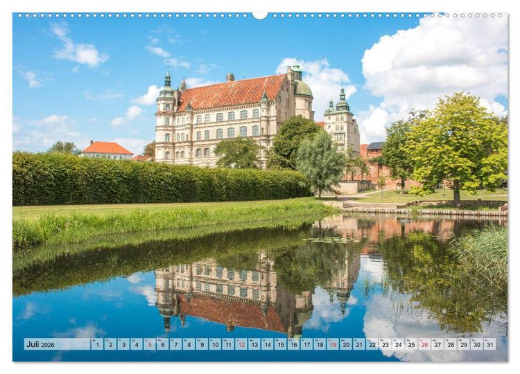 Produktbild: Altes G&uuml;strow (Wandkalender 2026 DIN A2 quer), CALVENDO Monatskalender