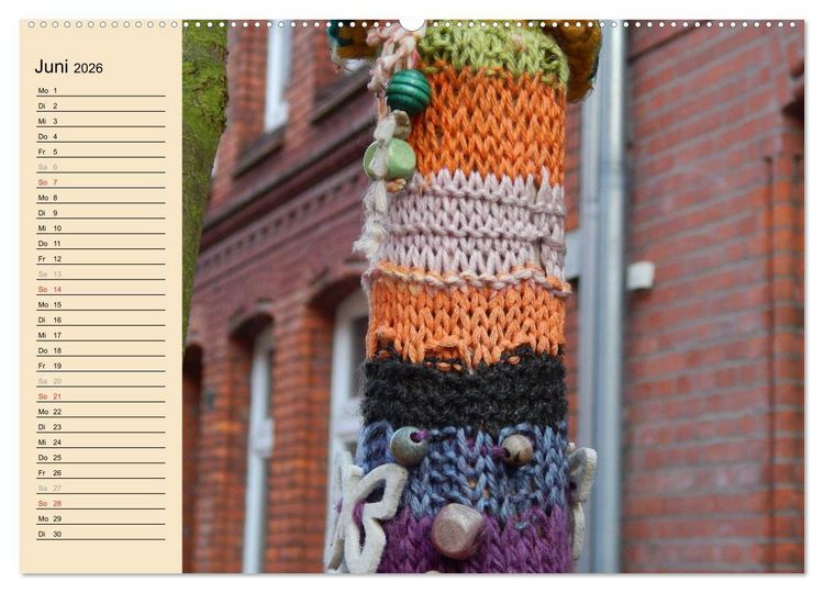 Produktbild: Urban Knitting L&uuml;neburg (hochwertiger Premium Wandkalender 2026 DIN A2 quer), Kunstdruck in Hochglanz