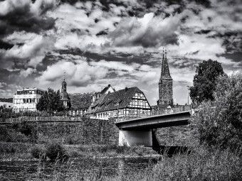 Produktbild: CALVENDO Puzzle Weserbr&uuml;cke | 1000 Teile Lege-Gr&ouml;&szlig;e 64 &times; 48 cm Foto-Puzzle f&uuml;r gl&uuml;ckliche Stunden