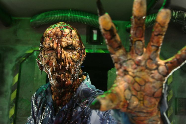 Produktbild: Alien vs Zombies - The Dark Lurking - Uncut Version