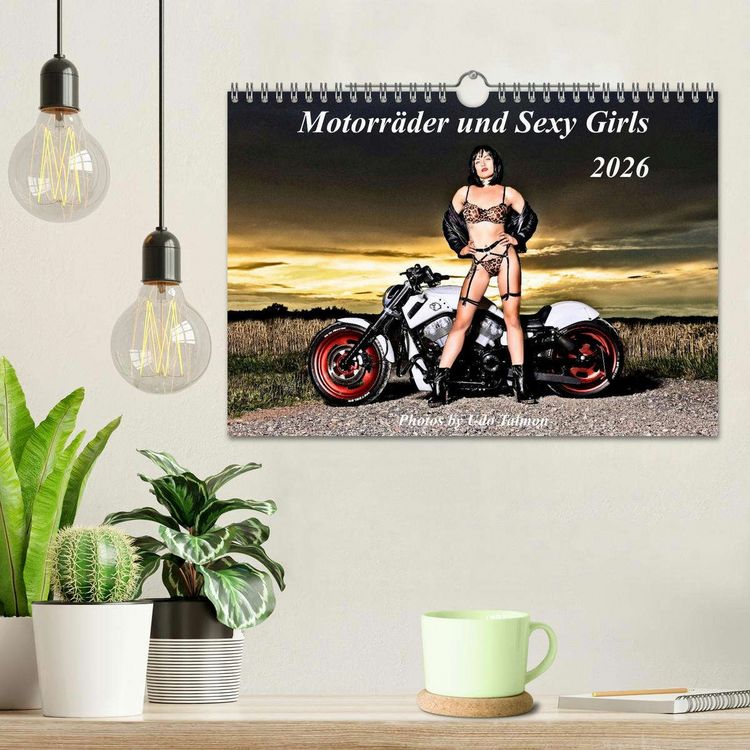 Produktbild: Motorr&auml;der und Sexy Girls (Wandkalender 2026 DIN A4 quer), CALVENDO Monatskalender